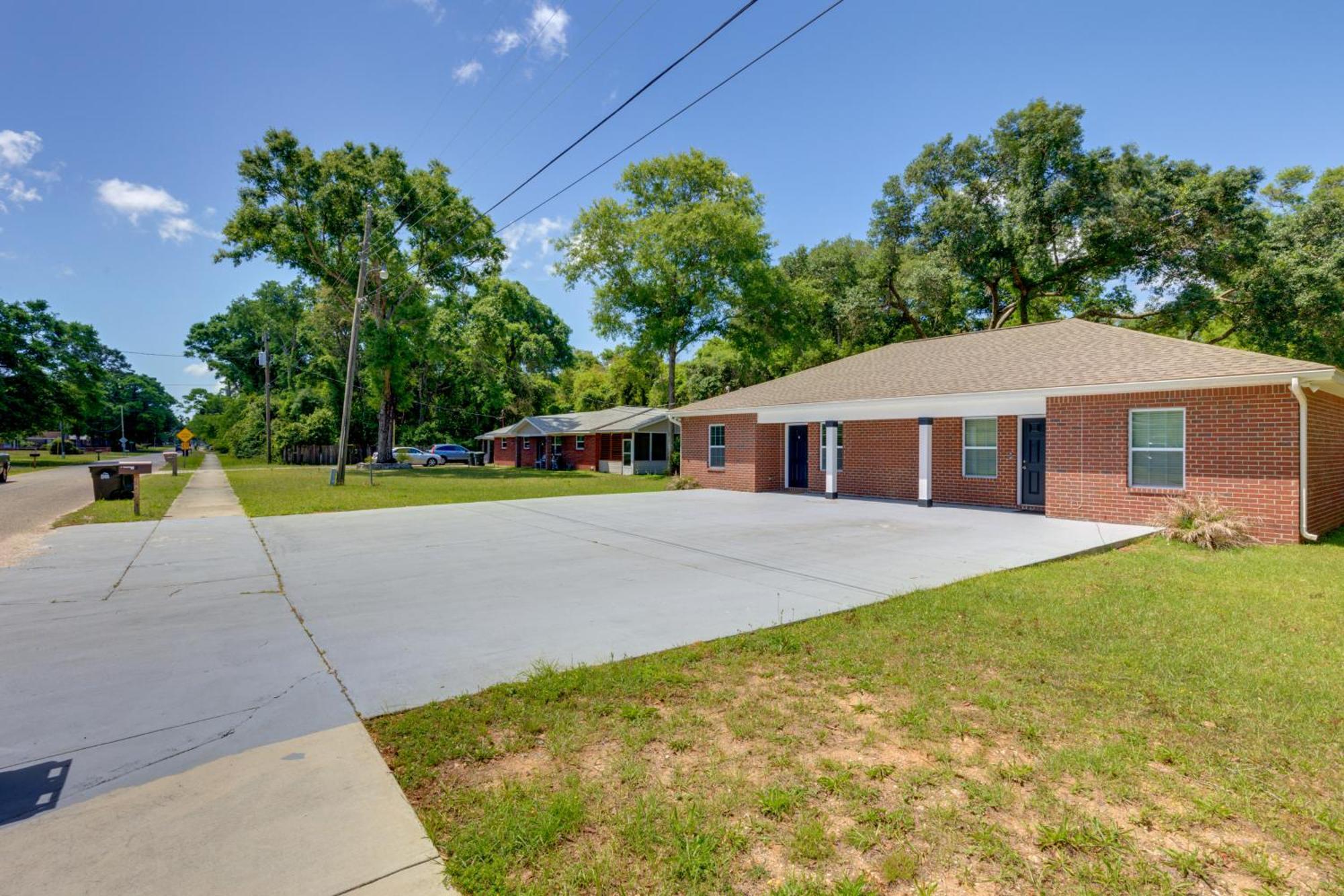 Dog-Friendly Pensacola Duplex About 7 Mi To Downtown Lägenhet Exteriör bild