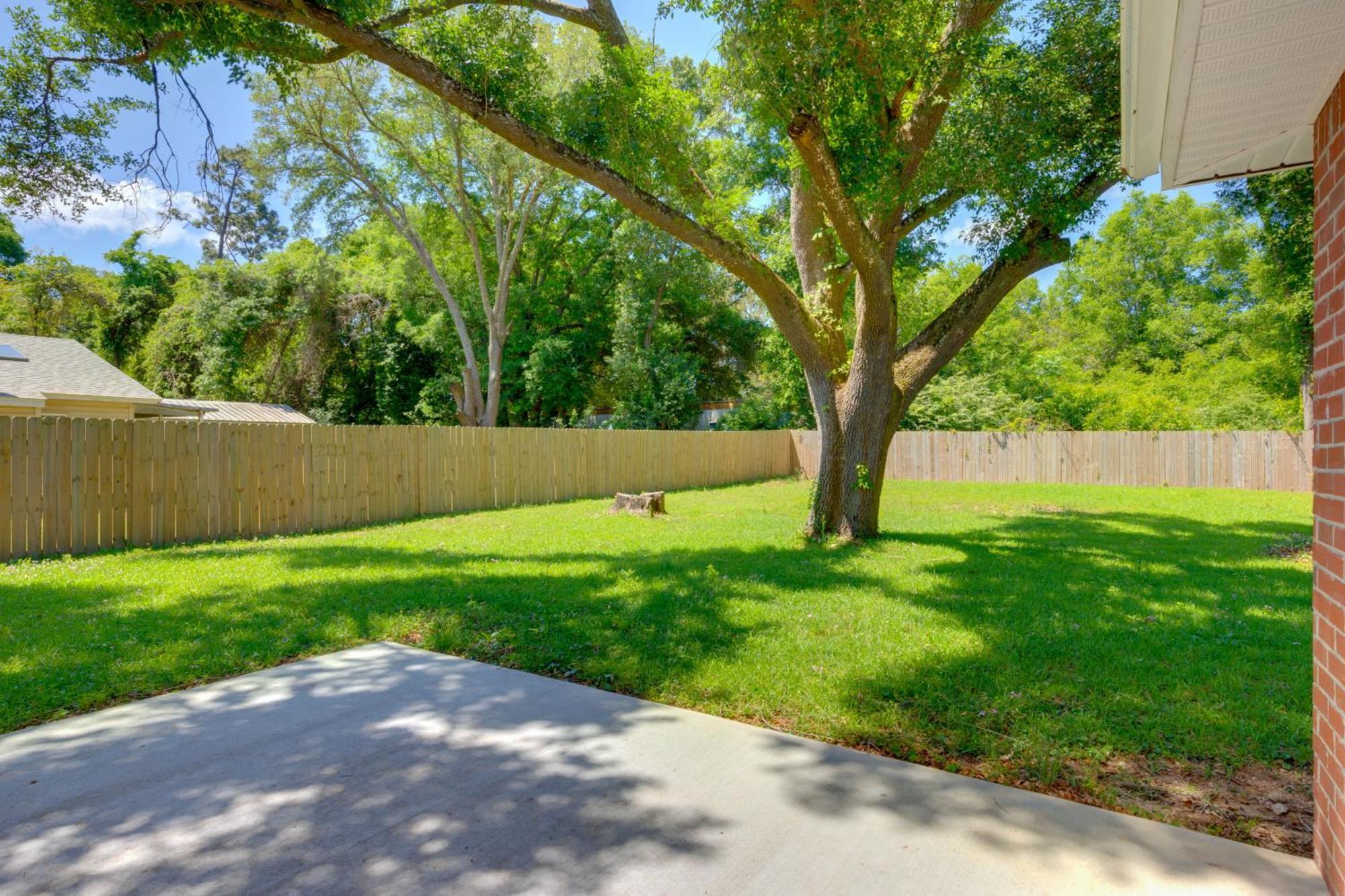 Dog-Friendly Pensacola Duplex About 7 Mi To Downtown Lägenhet Exteriör bild